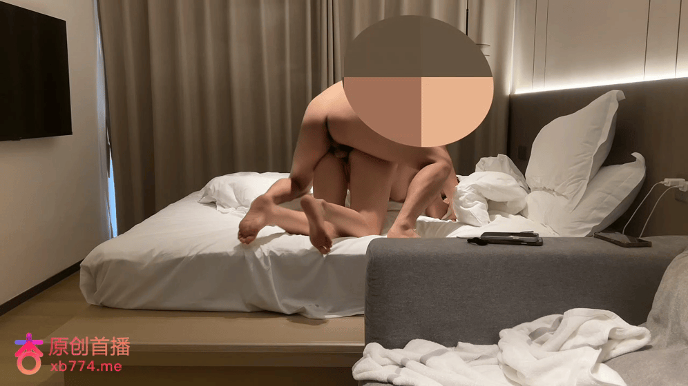 ❤️❤️❤️香月憐聯名兔子先生EP32長腿女神在車內自慰呻吟不斷